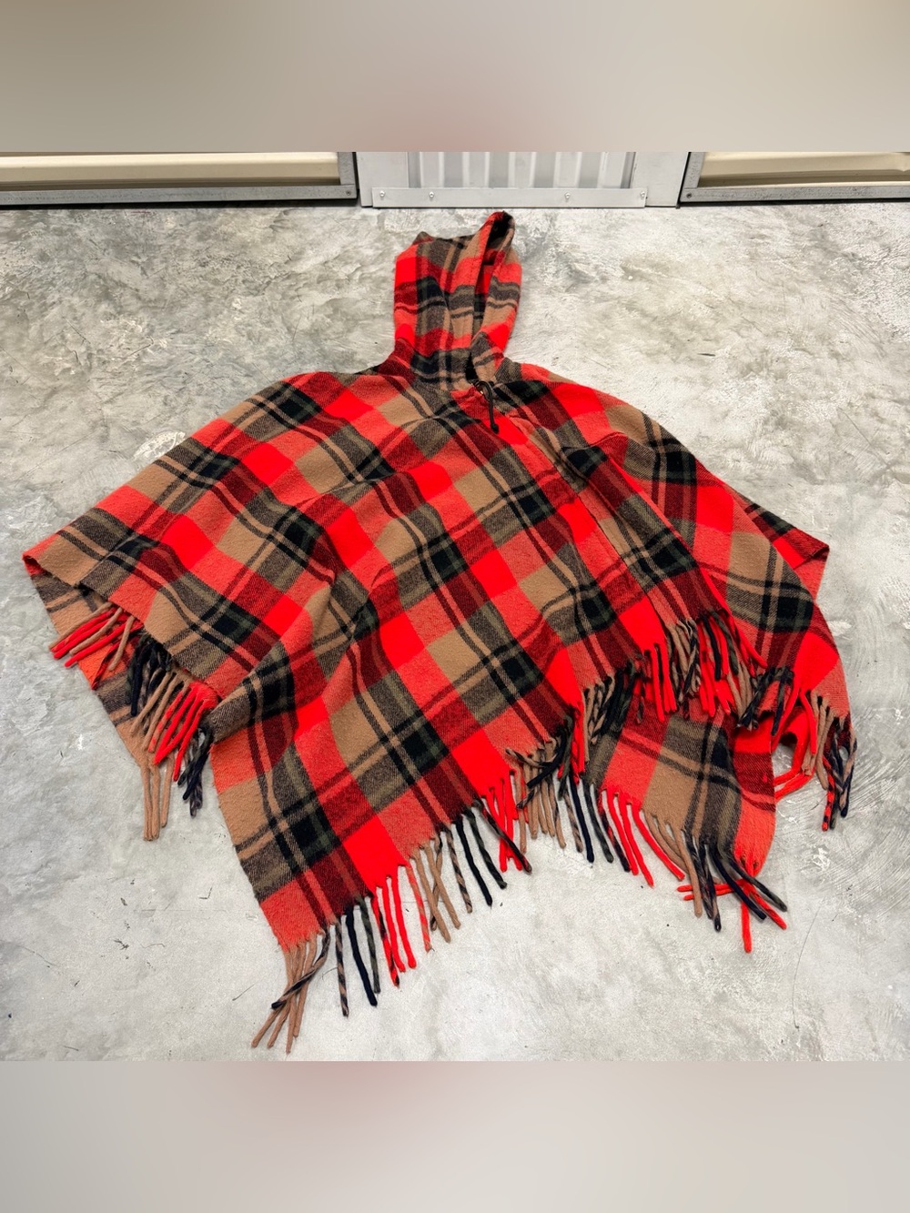 Country Place King Of Ponchos OS Red Plaid Tartan Wool Hooded Vintage 60s Poncho